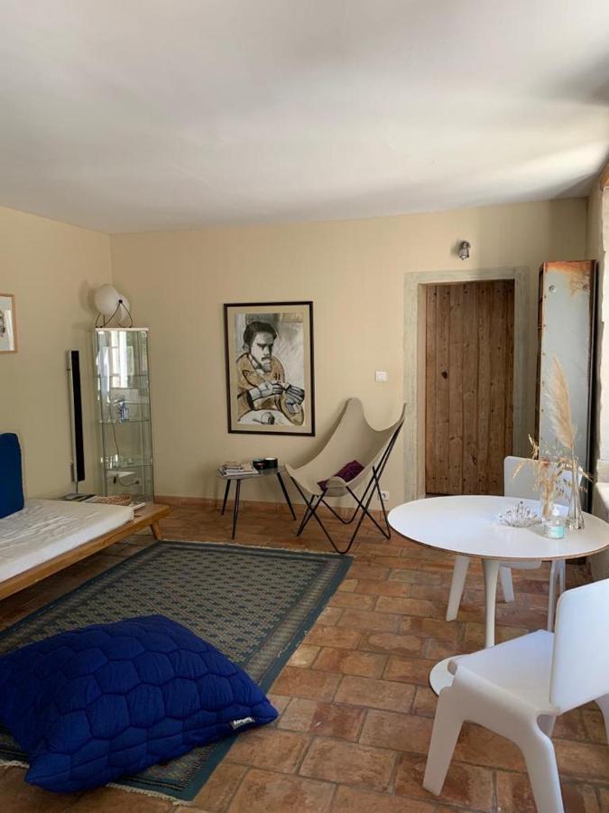 Bed and Breakfast Mas Carita Cabannes Zewnętrze zdjęcie