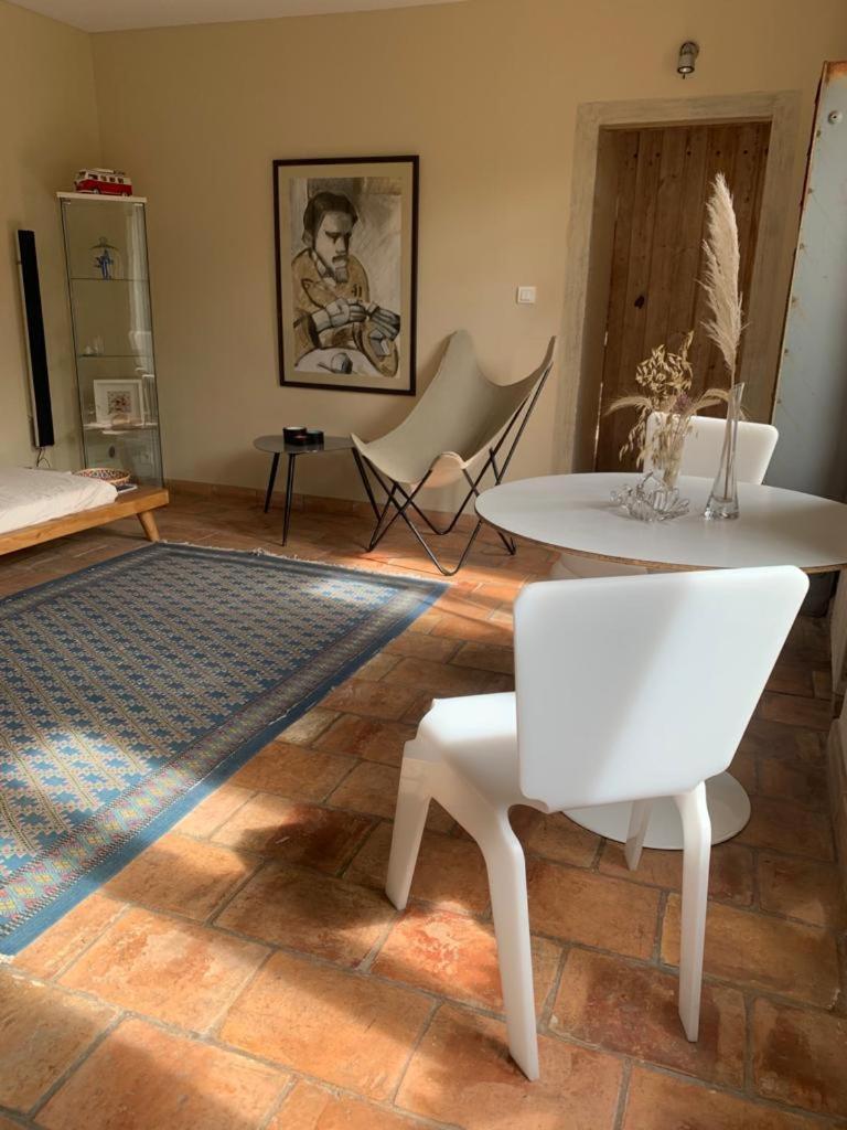 Bed and Breakfast Mas Carita Cabannes Zewnętrze zdjęcie